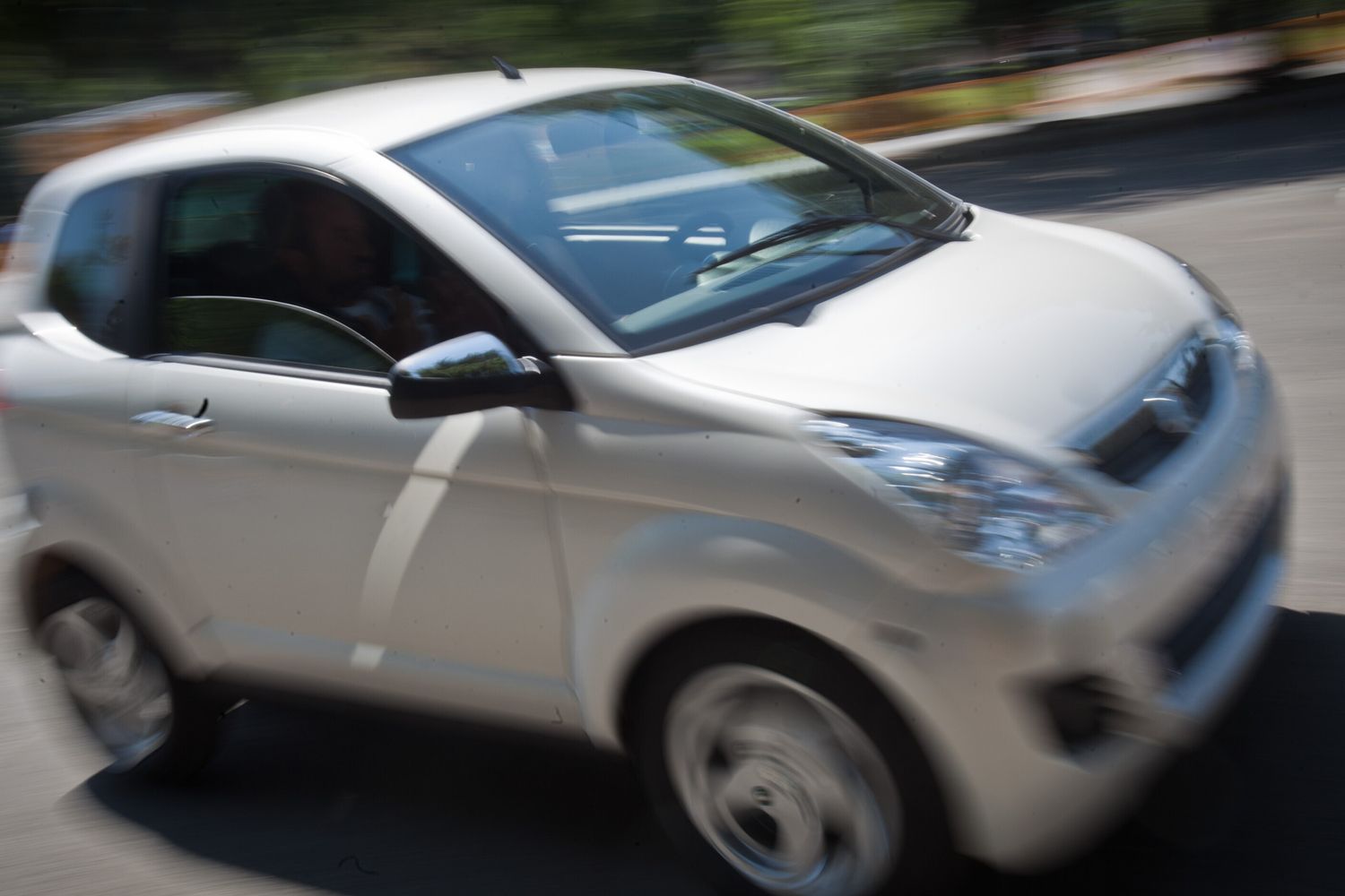 Codice della strada: stretta alle Minicar truccate e no alla patente B per i 17enni