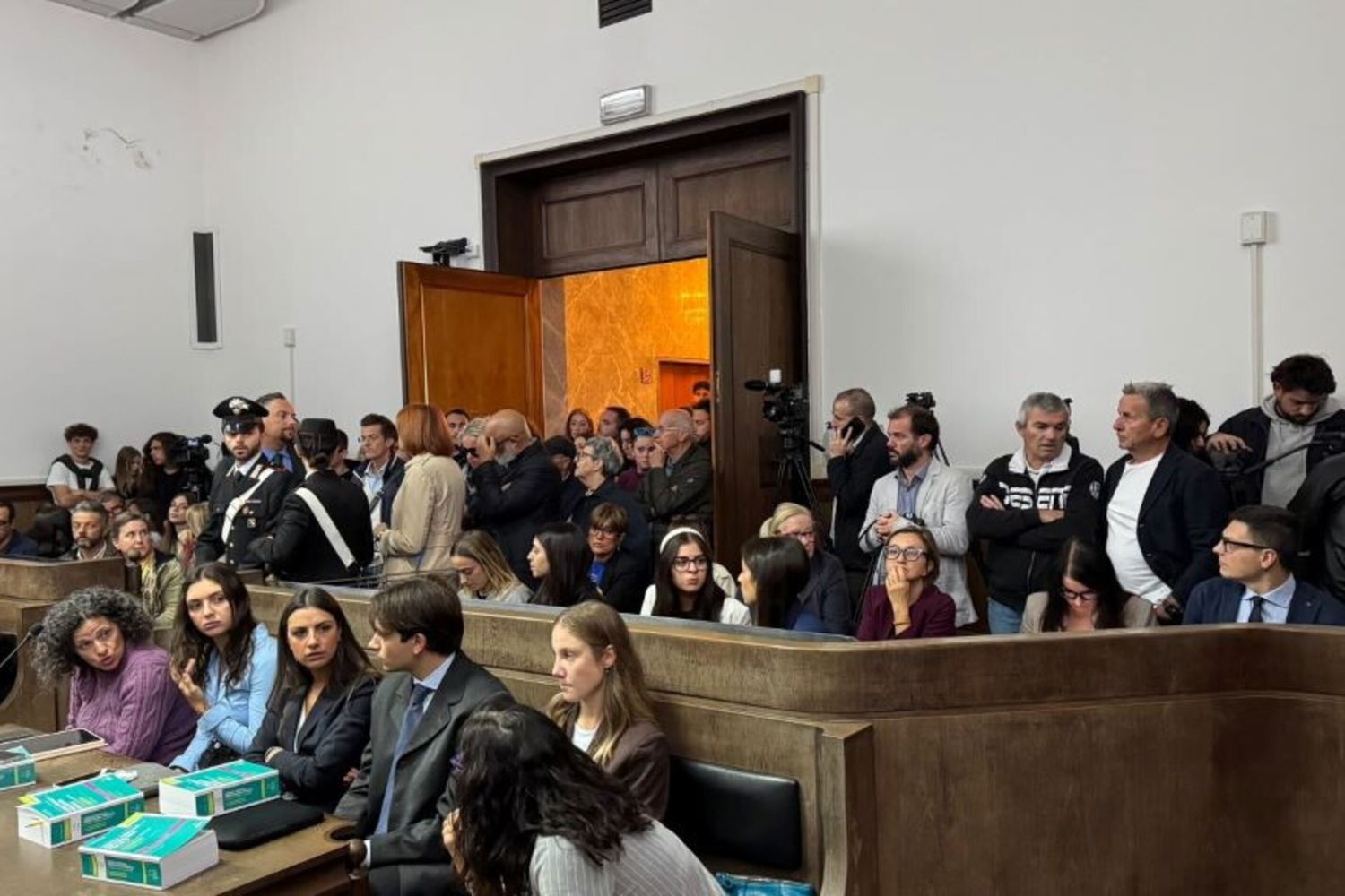 La prima udienza del processo sulle morti sospette in ambulanza  - tribunale di Forlì, 15 ottobre