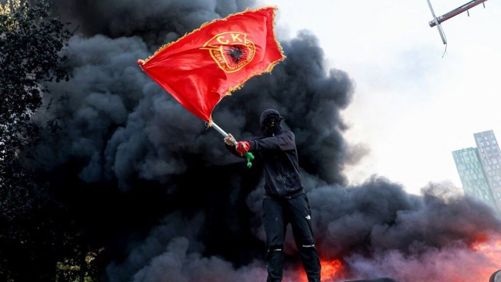 Proteste a Tirana