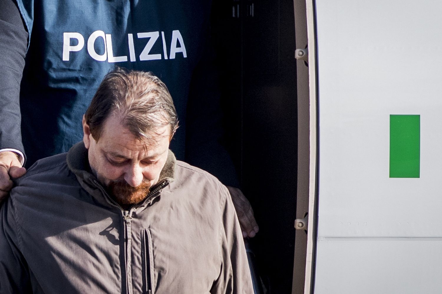 Cesare Battisti denuncia il sovraffollamento nel carcere di Massa: "Situazione al collasso"