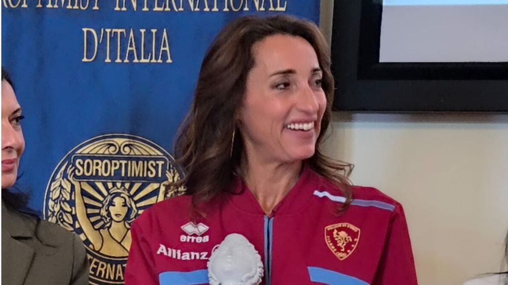 Premio contro la violenza "Donne, NON pupe" a Elisa Di Francisca