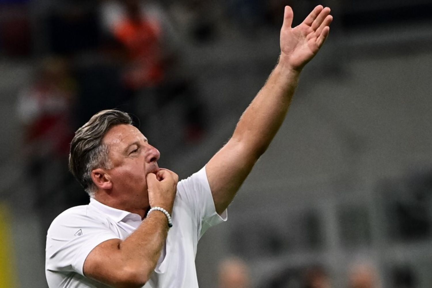 L'Udinese crolla in casa, il Lecce passa 3-0 tra fischi e contestazione