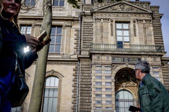 Il Louvre di Parigi