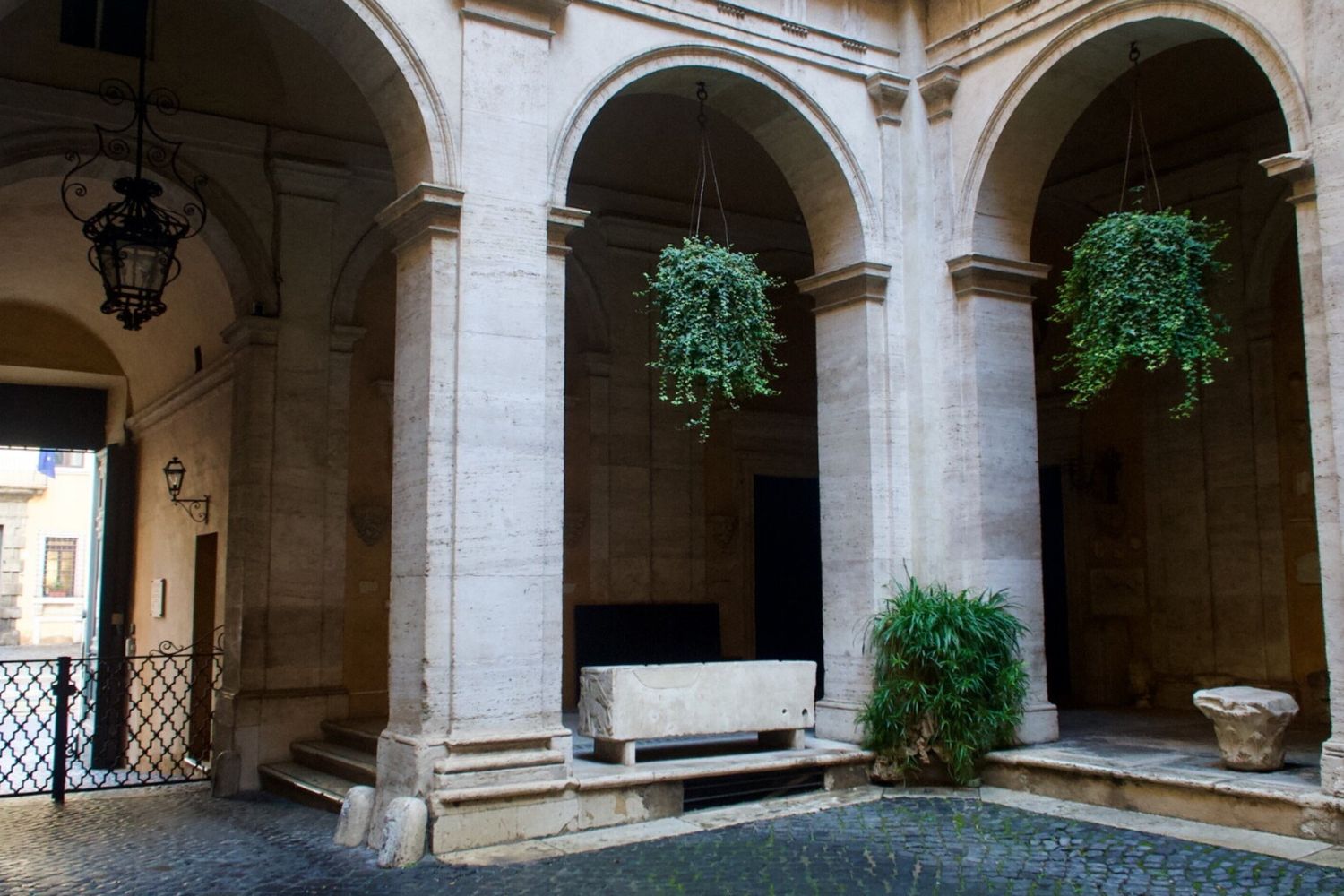 Fonti storiche e beni culturali: a Sermoneta il convegno sui nuovi scenari della gestione archivistica
