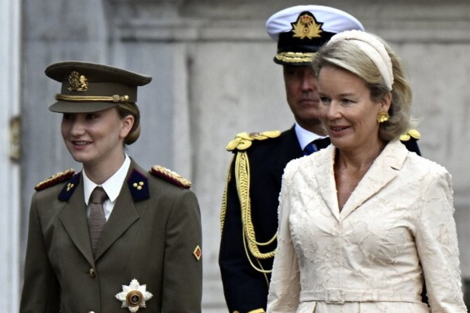 La regina Mathilde e la figlia Elisabeth vittime dei "deepnude"