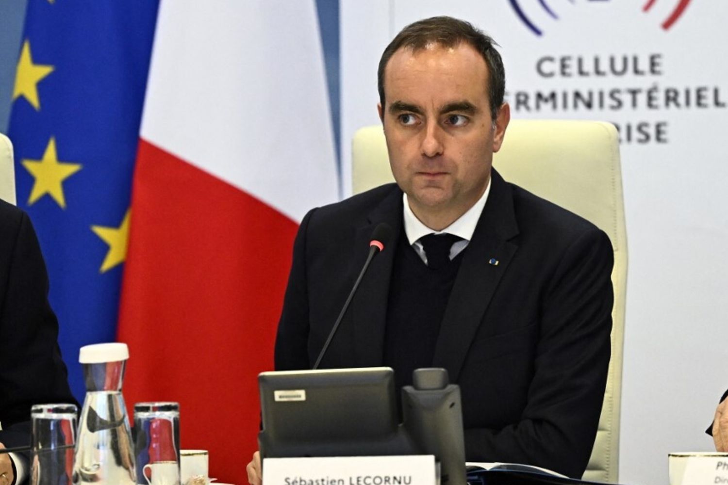 Lecornu: "I coprifuoco hanno funzionato. Possibili altri se necessario"
