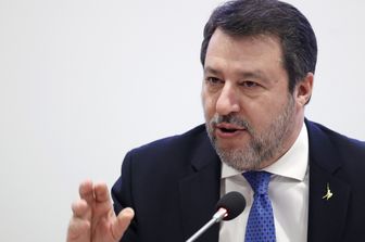 Congresso straordinario della Lega, Salvini sfida Garavaglia per la segreteria. Domenica il voto
