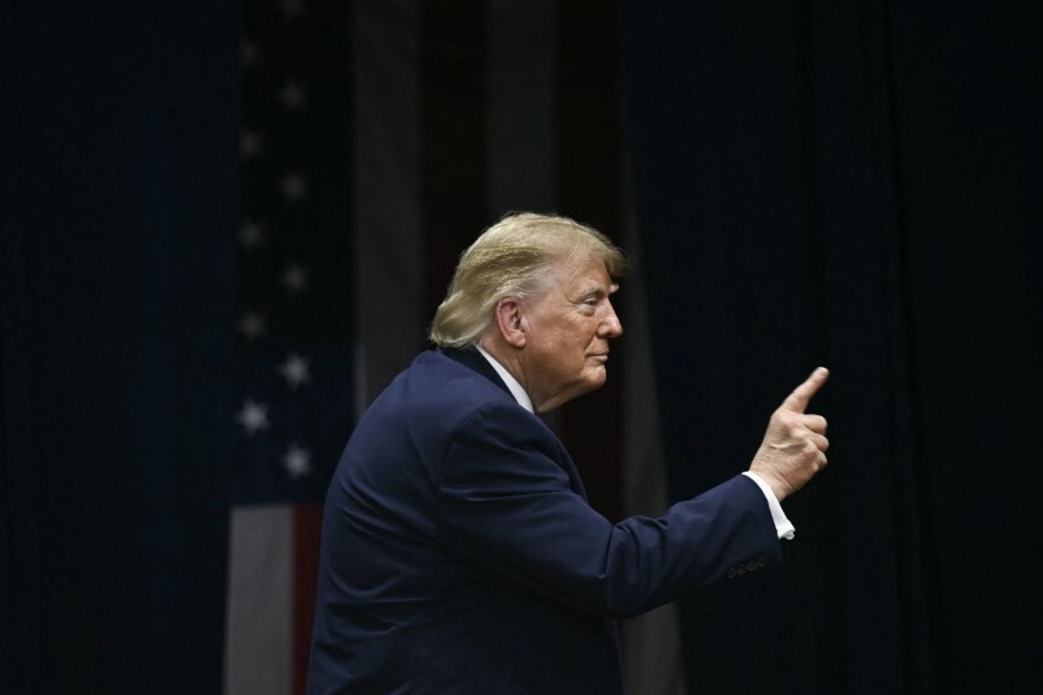 Trump evoca "Epic Fury 2", avviso all'Iran tra ipotesi di attacco e aperture diplomatiche