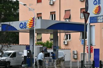 Stazione di servizio Q8