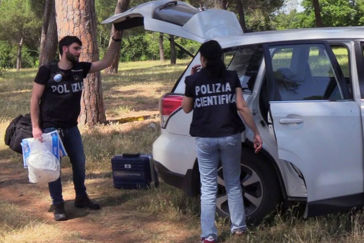 Polizia scientifica a Villa Pamphili nei giorni successivi al duplice omicidio - giugno 2025