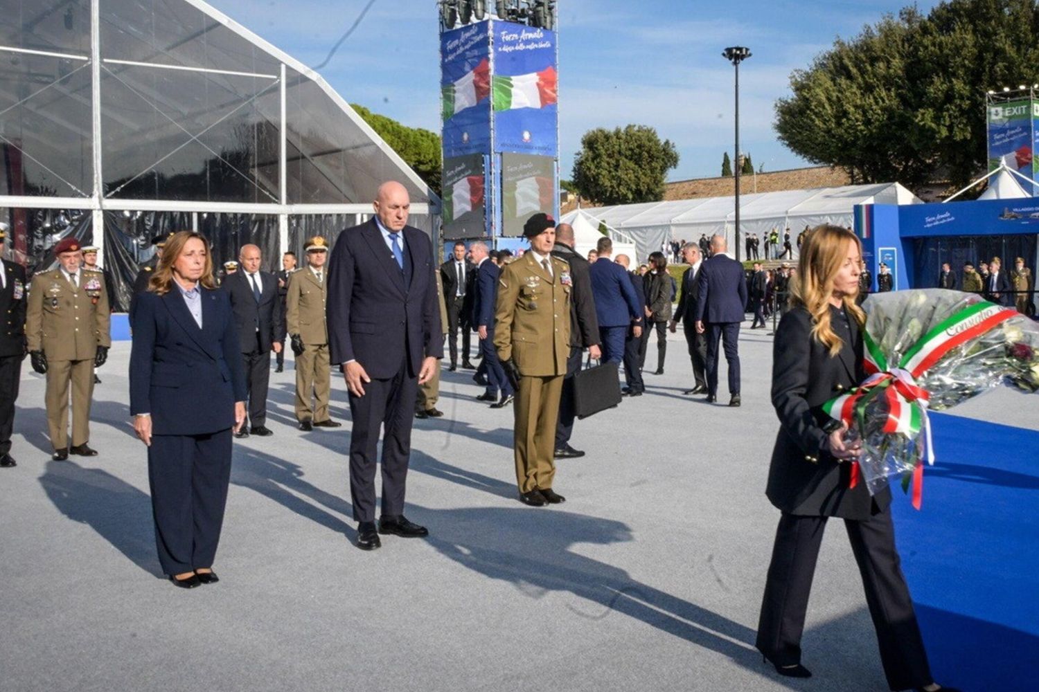Meloni e Crosetto rendono omaggio ai 4 militari morti in Bosnia