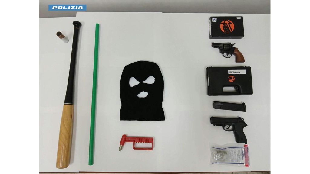 Scontri ai cortei di 'Italia in piazza': 60 perquisizioni in 23 città, centinaia di identificati