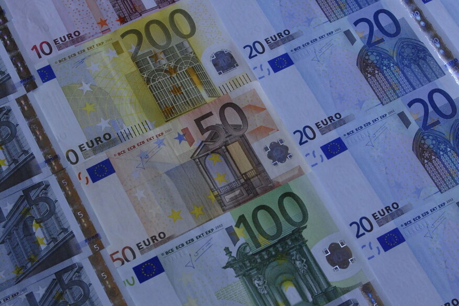 Banconote in euro di vario taglio