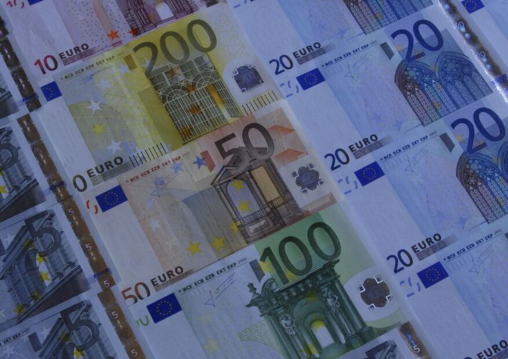 Banconote in euro di vario taglio