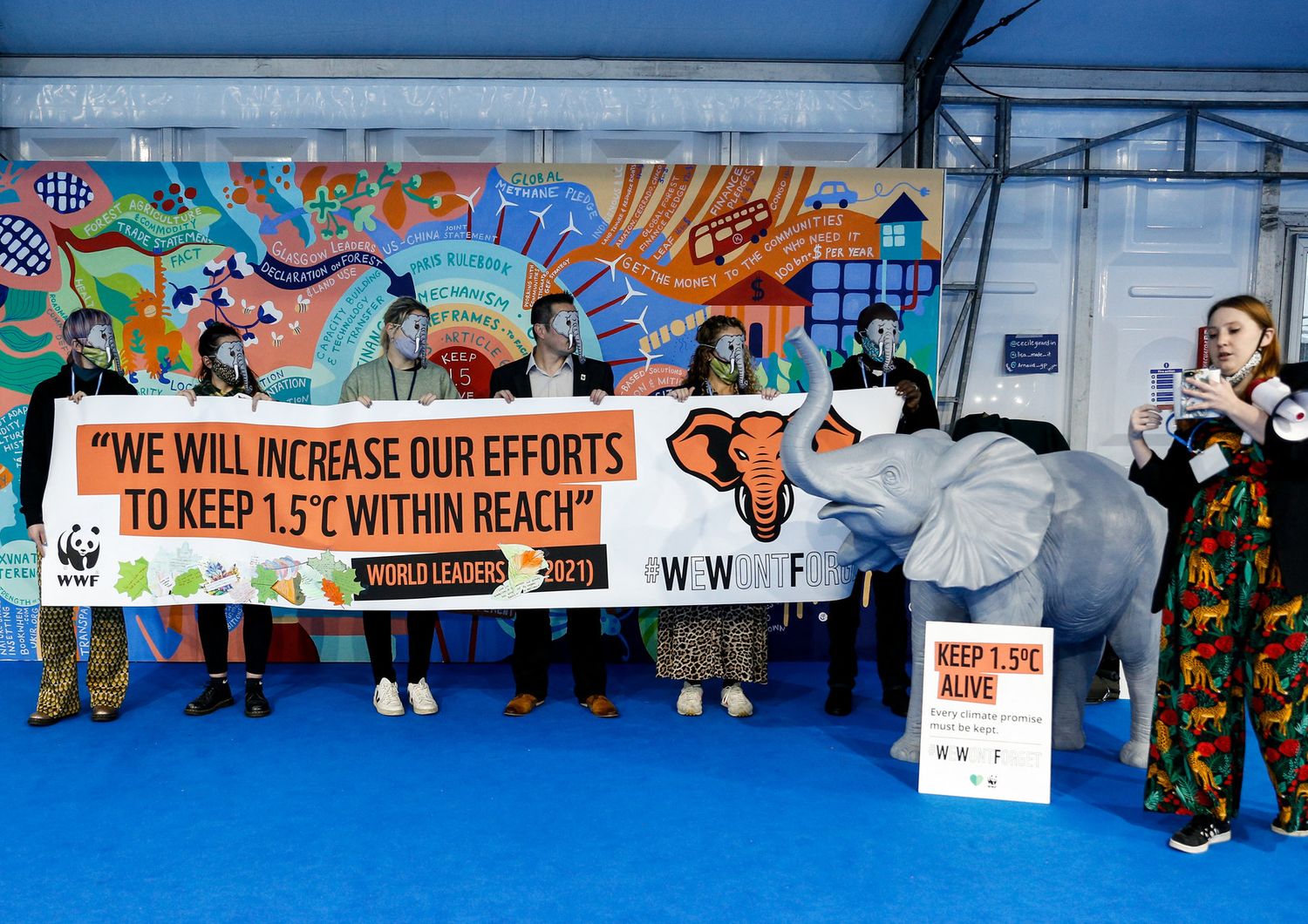 protesta degli attivisti del WWF a Glasgow&nbsp;