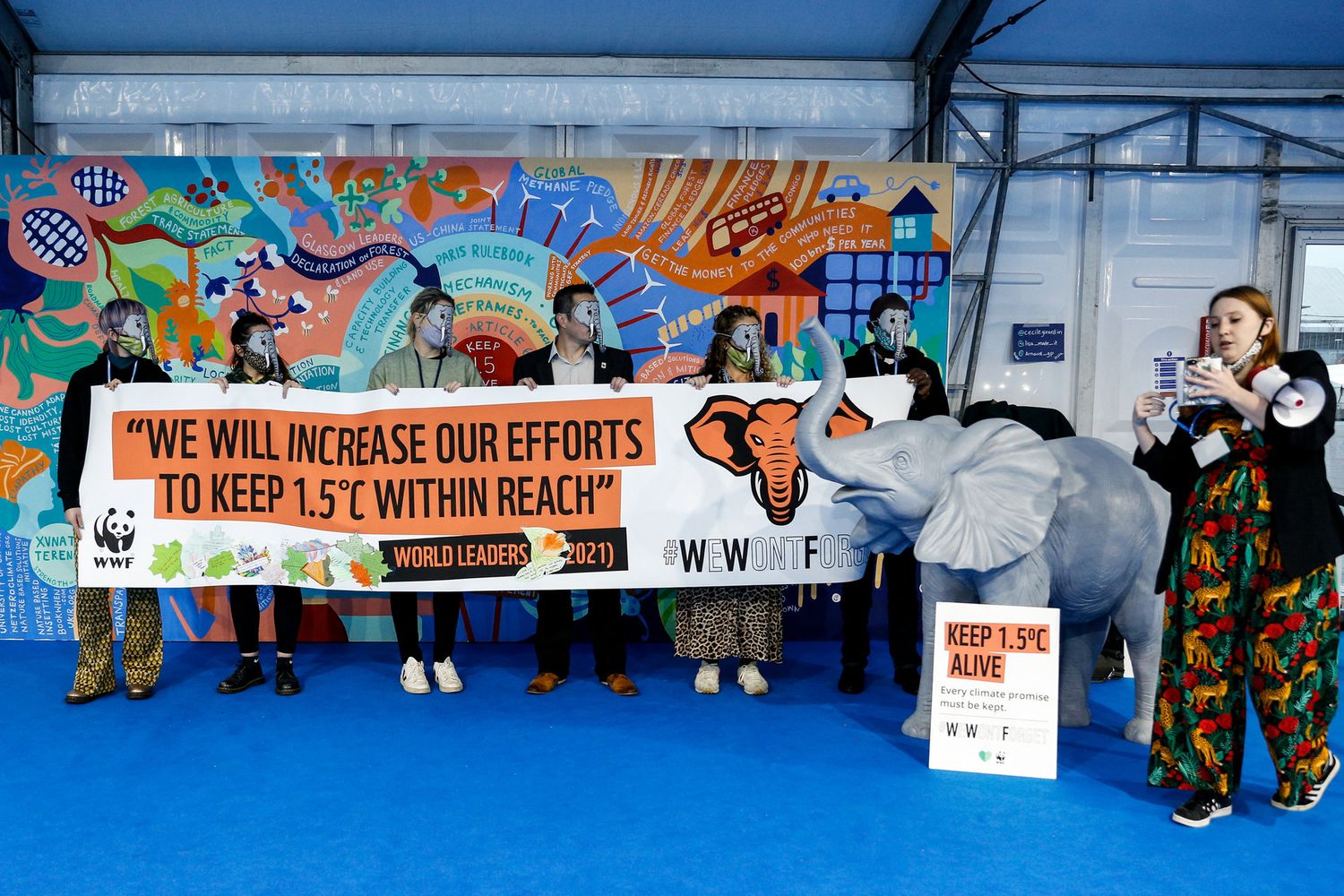 protesta degli attivisti del WWF a Glasgow&nbsp;