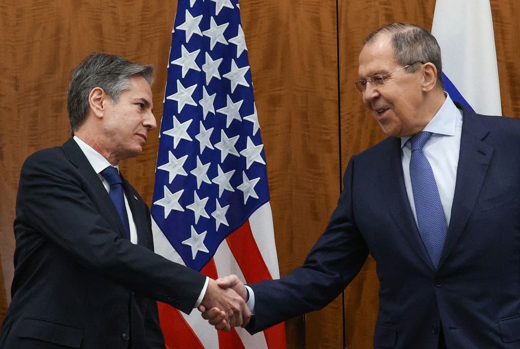 Antony Blinken e Sergei Lavrov