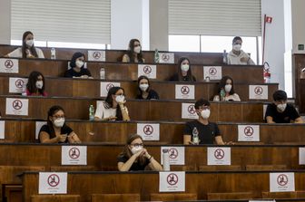 Distanziamento sociale all'Universit&agrave;