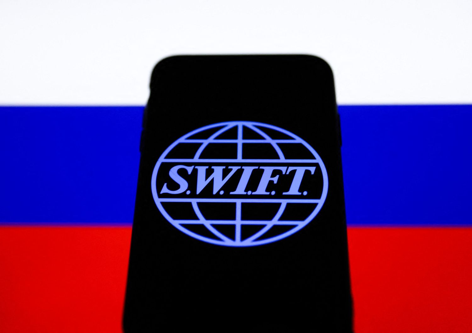 Fari accesi Ucraina Swift banche centrali