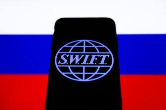 Fari accesi Ucraina Swift banche centrali