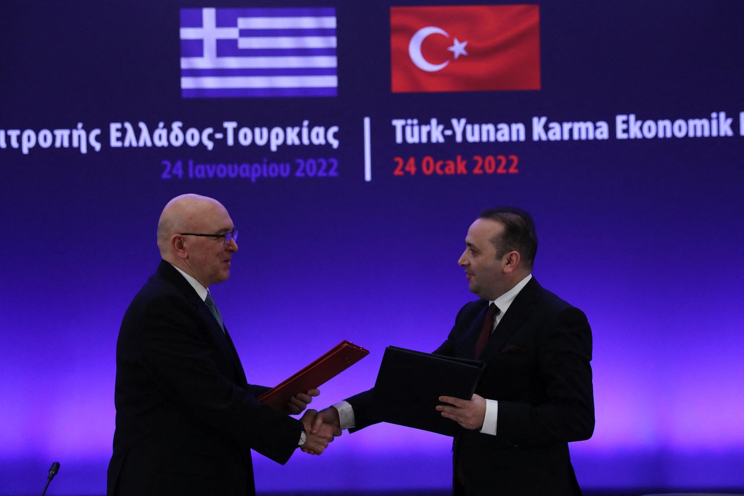 Un incontro tra ministri del commercio turco e greco