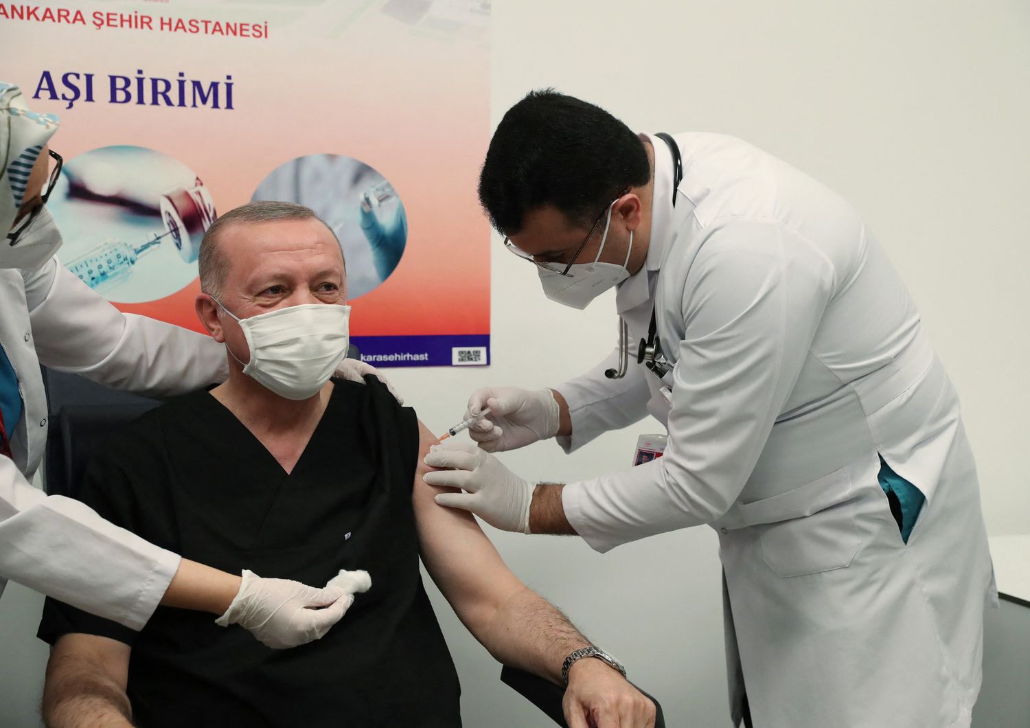La vaccinazione contro il covid del presidente turco Recep Tayyip Erdogan &nbsp;