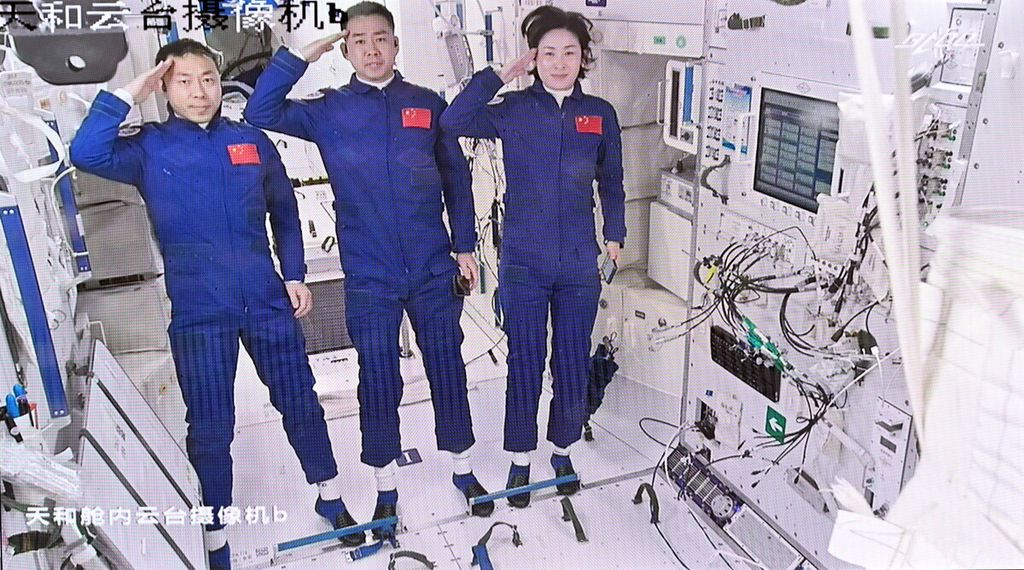 Spazio, gli astronauti cinesi a bordo del modulo&nbsp;Tianhe