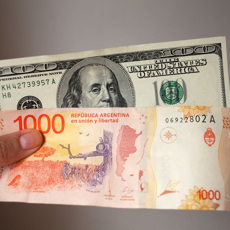 argentina corsa senza frenni dollaro blu