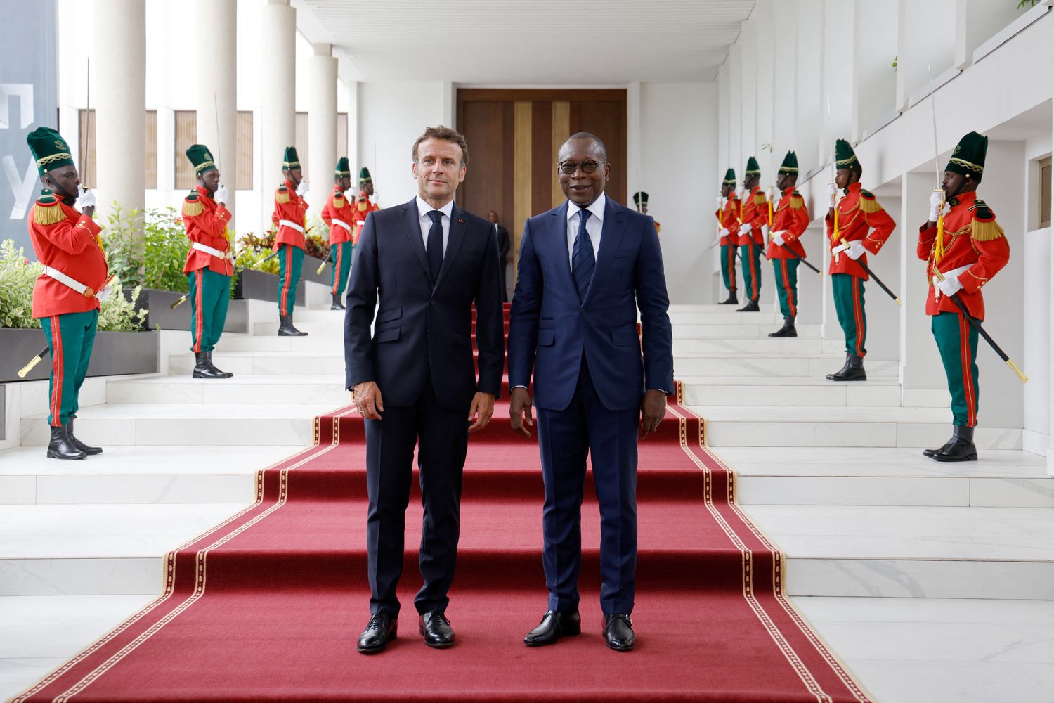 Il presidente francese Emmanuel Macron e il suo omologo del Benin Patrice Talon&nbsp;