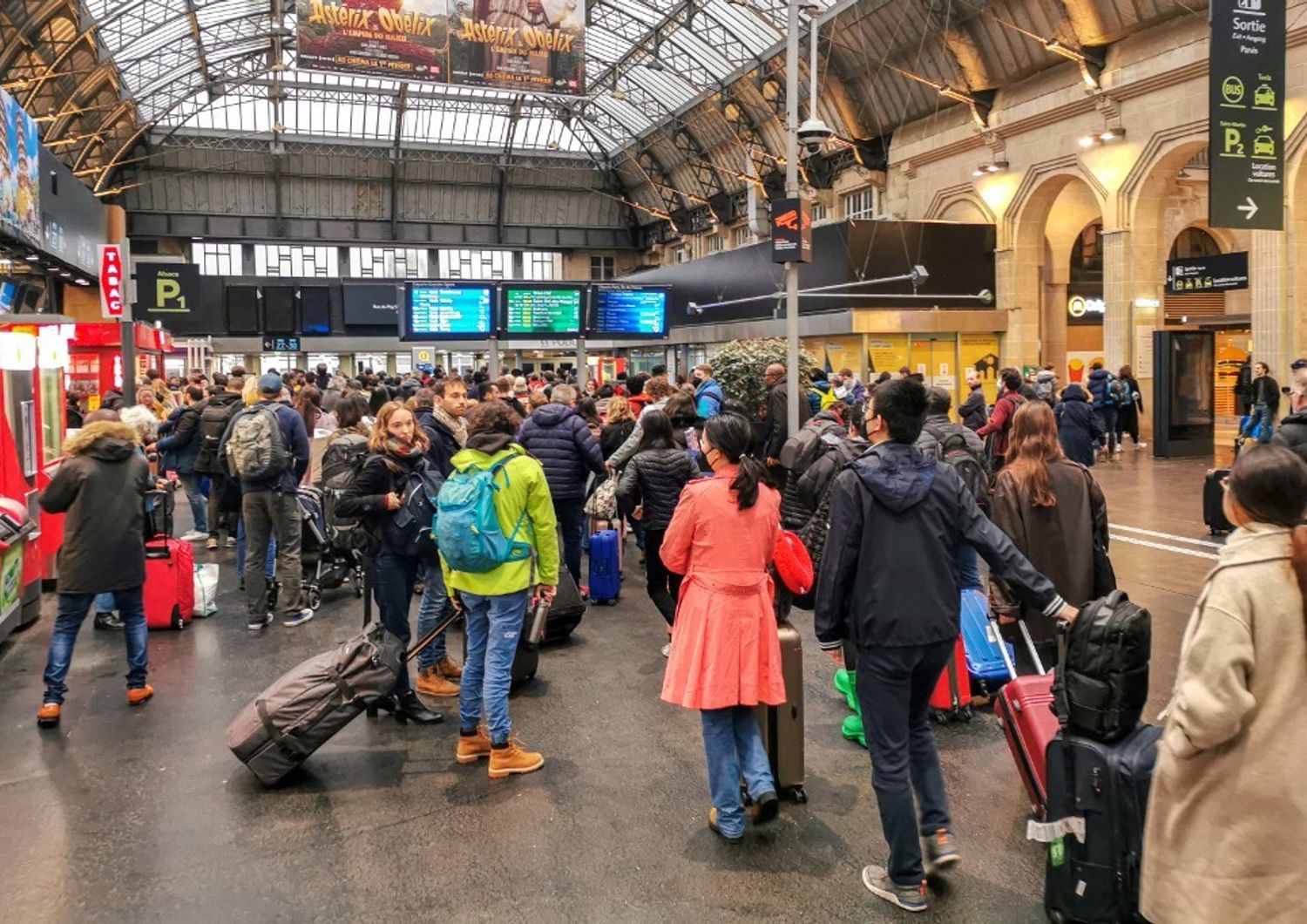 francia caos sciopero trasporti natale salvo capodanno