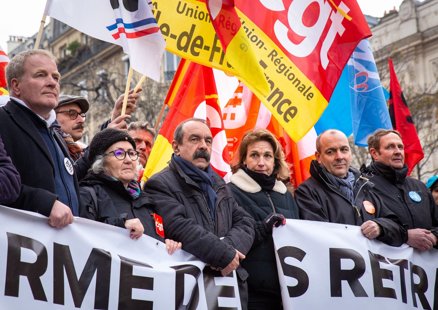 Francia braccio ferro pensioni governo inflessibile