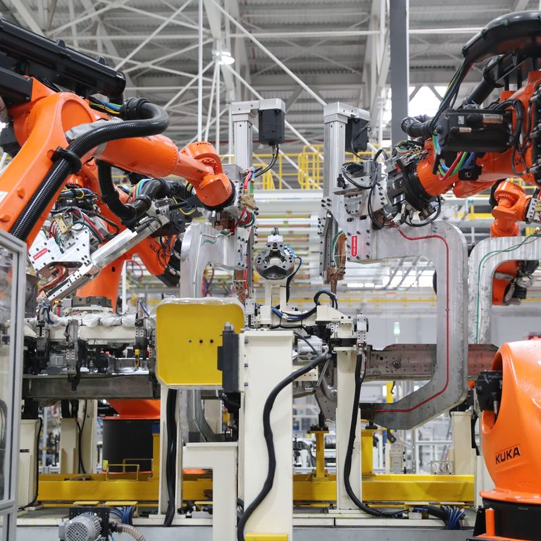 L'intelligenza artificiale applicata ai robot in fabbrica