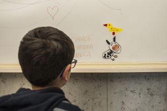 Performance di ragazzi autistici al Maxxi di Roma