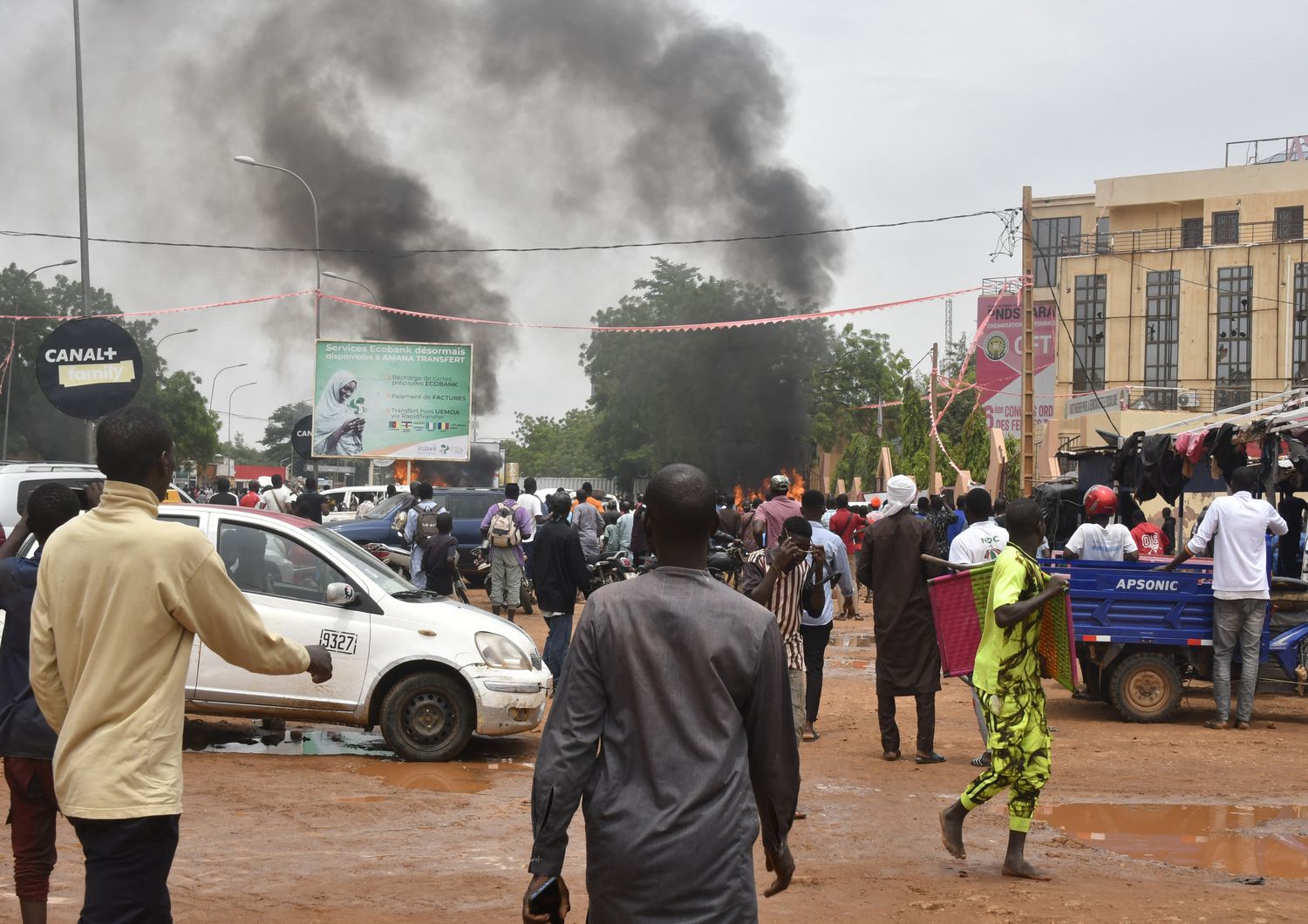 Niger, persone scese in strada dopo il golpe militare