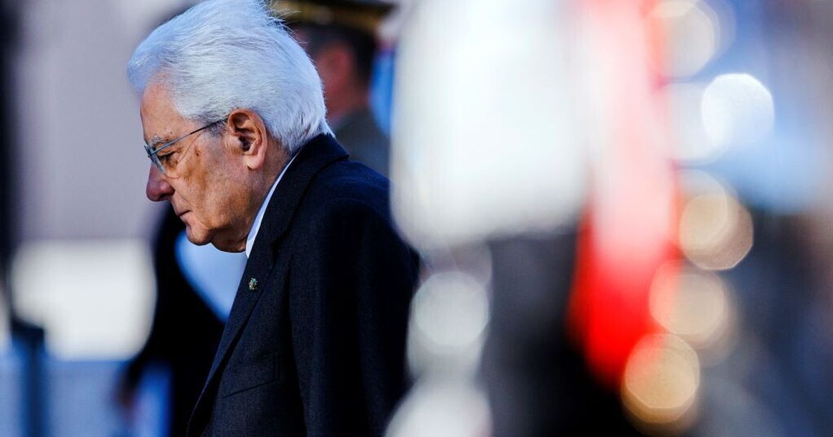 Mattarella a Caivano per la messa di don Patriciello