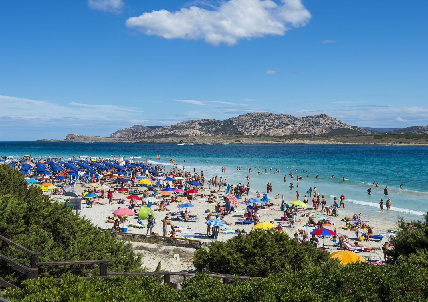 Turismo in Italia, Sardegna spiaggia La Pelosa&nbsp;