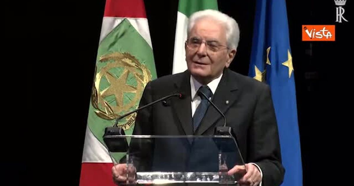 Mattarella inaugura l'anno accademico a Firenze, la standing ovation ...